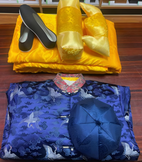 南京花圈寿衣出售